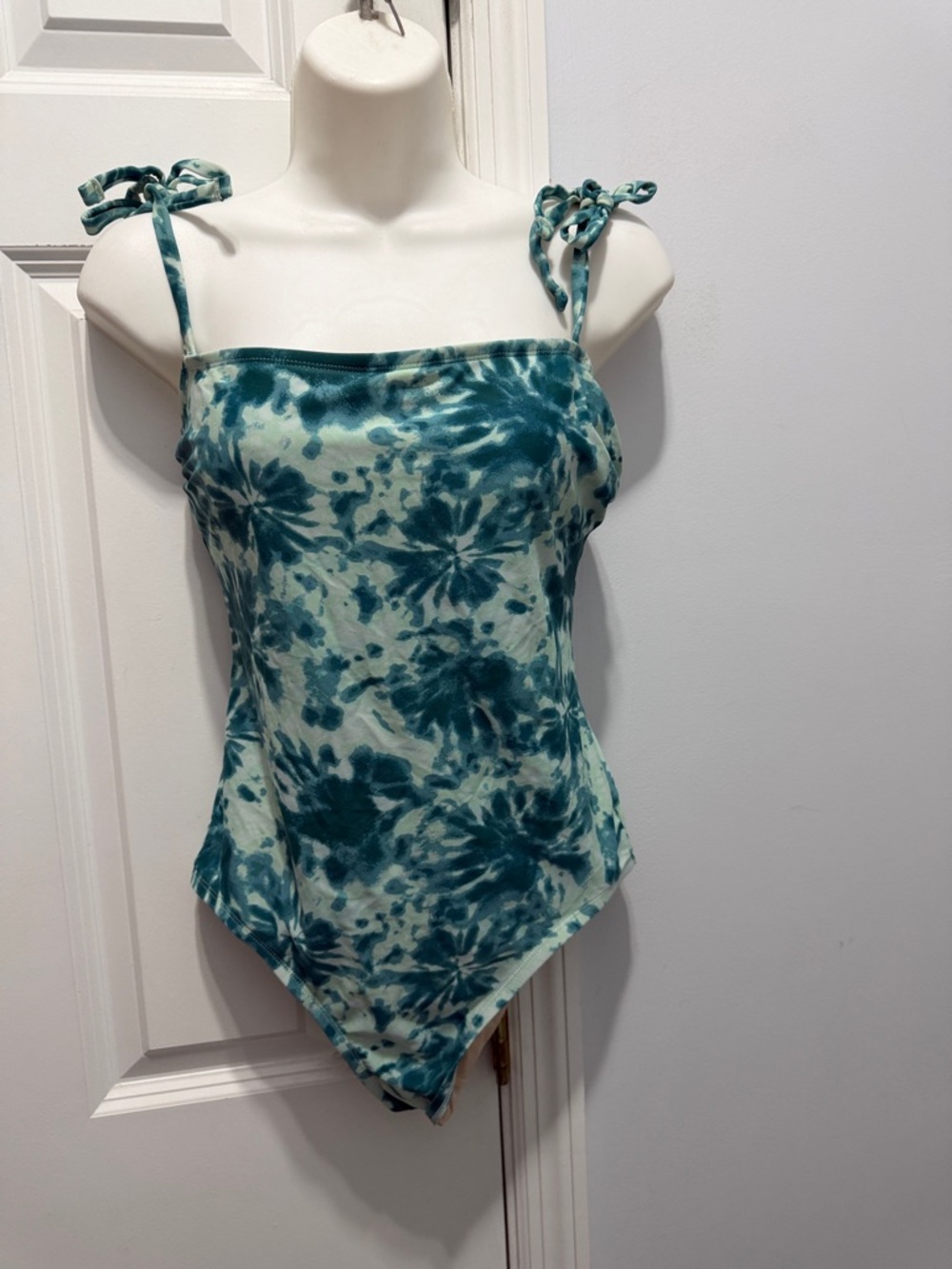 Kona Sol Teal Tie-Dye One Piece Swimsuit size small